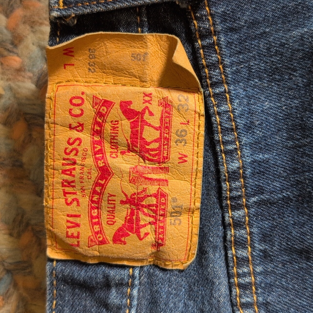 501 Button Fly Levi - image 2